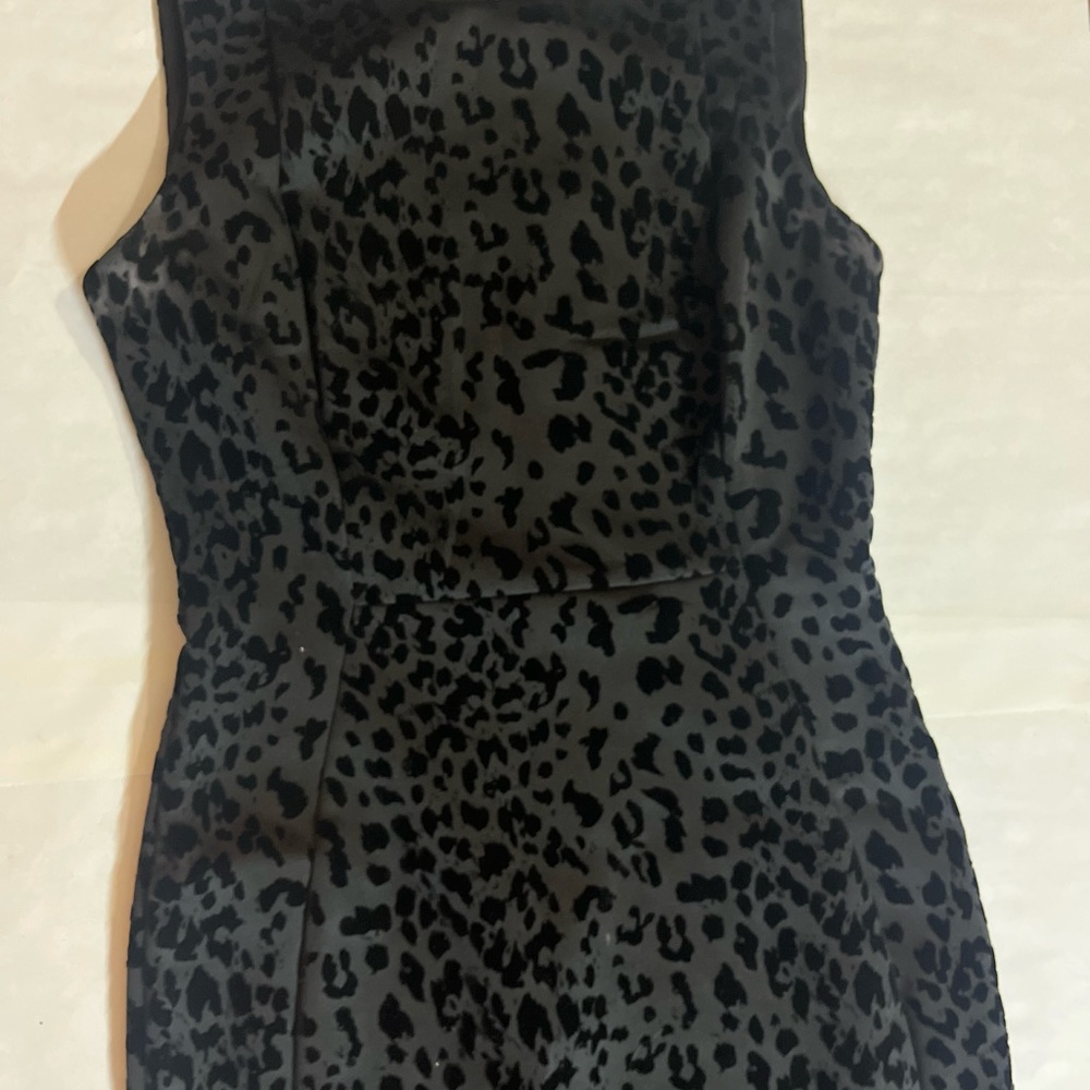 Super cute black velvety leopard women’s dress.